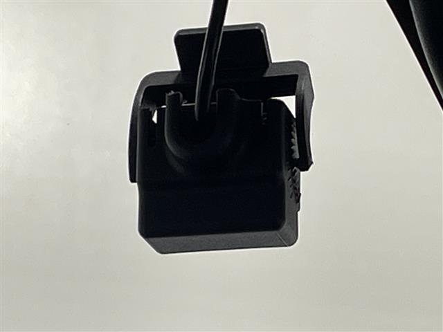 ソリオ ハイブリッドＭＺ　純正ＳＤナビ／全周囲カメラ／両側パワースライドドア／シートヒーター／アダプティブクルーズコントロール／前後ドライブレコーダー／純正フロアマット／スマートキー／アイドリングストップ／コーナーセンサー（11枚目）