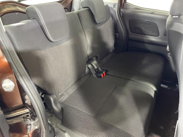 デイズルークス ハイウェイスター　ターボ　純正ＳＤナビ　両側パワースライドドア　純正フロアマット　スマートキー　純正１５インチアルミホイール　プッシュスタート　横滑り防止装置　盗難防止装置　オートライト（24枚目）