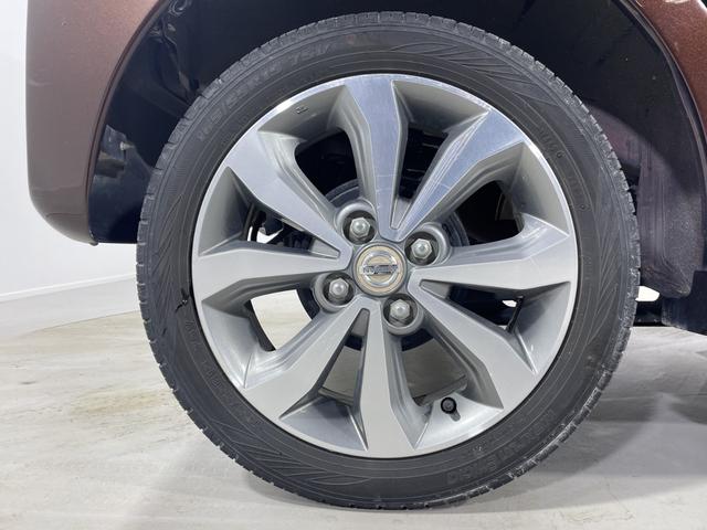 デイズルークス ハイウェイスター　ターボ　純正ＳＤナビ　両側パワースライドドア　純正フロアマット　スマートキー　純正１５インチアルミホイール　プッシュスタート　横滑り防止装置　盗難防止装置　オートライト（42枚目）