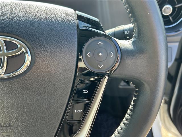 アクア クロスオーバー　グラム　純正９型ナビ　バックカメラ　ドラレコ　ＥＴＣ　ＬＥＤ　フォグ　オートライト　オートハイビーム　シートヒーター　スマートキー　１６ＡＷ　前後コーナーセンサー　ルーフレール　レザーシート　レーンアシスト（12枚目）