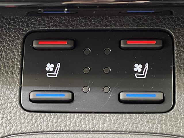 カローラクロス ハイブリッド Z 純正9型ナビ 全方位 寒冷地仕様 LED フォグ ガラスルーフ トヨタセーフティセンス ETC BSM 前席シートヒーター エアシート ステアリングヒーター ドラレコ スマートキー ACC 18AW(6枚目)