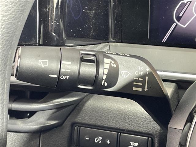 店頭販売もしておりますので、先に在庫が無くなってしまうこともございます。気になる車はまずはお問い合わせください！