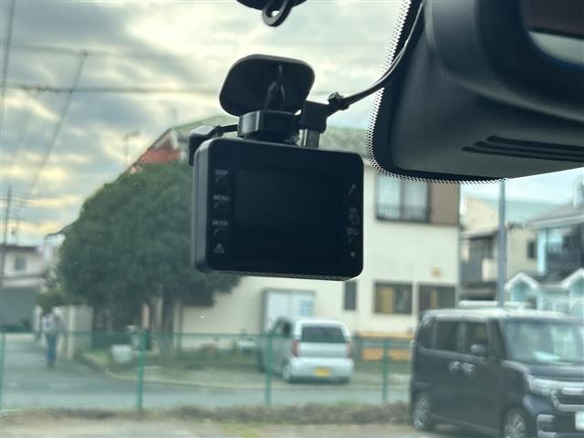 セレナ ハイウェイスター Vセレ+セーフティII SHV 純正ナビ アラウンドビューモニター 両側パワースライドドア ディスプレイ付きルームミラー ドライブレコーダー ETC スマートキー 社外フロアマット クルーズコントロール 純正16AW LED(8枚目)