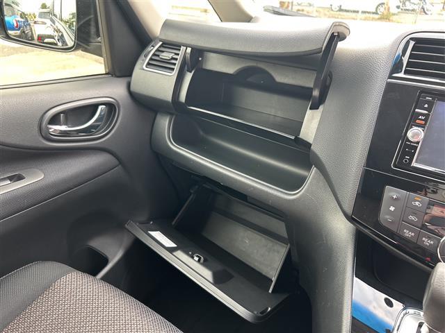 セレナ ハイウェイスター Vセレ+セーフティII SHV 純正ナビ アラウンドビューモニター 両側パワースライドドア ディスプレイ付きルームミラー ドライブレコーダー ETC スマートキー 社外フロアマット クルーズコントロール 純正16AW LED(20枚目)