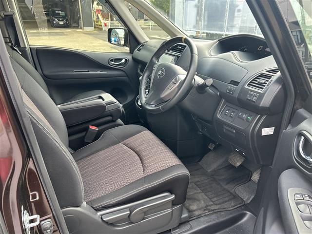 セレナ ハイウェイスター Vセレ+セーフティII SHV 純正ナビ アラウンドビューモニター 両側パワースライドドア ディスプレイ付きルームミラー ドライブレコーダー ETC スマートキー 社外フロアマット クルーズコントロール 純正16AW LED(22枚目)