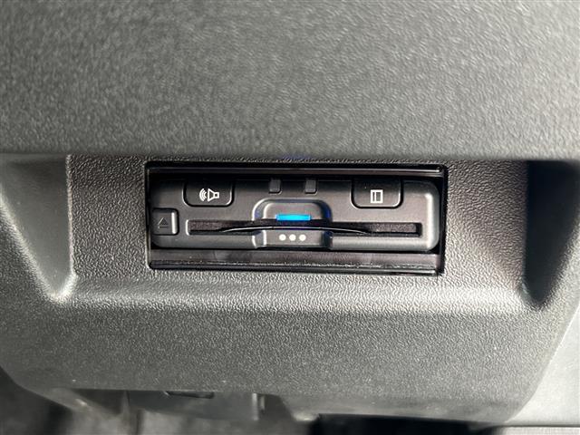 ジムニー XC 純正SDナビ バックカメラ 4WD クルコン ETC 純正16インチアルミホイル ナビ連動ドラレコ 前席シートヒーター セーフティサポート スマートキー スペアキー 保証書 取説 ターボ LED(8枚目)