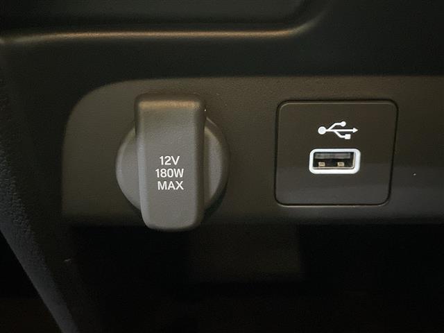 フリード e:HEVクロスター 登録済未使用車 純正9インチナビ ホンダセンシング BSM ナビ専用SPパッケージ 両側パワースライドドア 2列目キャプテンシート スペアキー1本 バックカメラ クルコン ハーフレザー シートヒーター(8枚目)