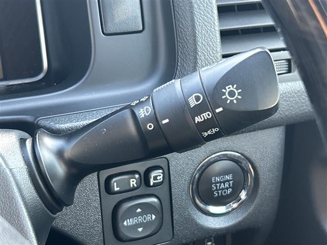 ハイエースバン スーパーGL ダーク プライムII ワンオーナー 純正ナビ 両側パワースライドドア 全周囲カメラ 100V充電 ドラレコ ビルトインETC ハーフレザー スマートキー コーナーセンサー レーンキープアシスト LED フォグ スマートキー(16枚目)