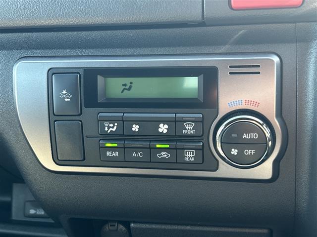 ハイエースバン スーパーGL ダーク プライムII ワンオーナー 純正ナビ 両側パワースライドドア 全周囲カメラ 100V充電 ドラレコ ビルトインETC ハーフレザー スマートキー コーナーセンサー レーンキープアシスト LED フォグ スマートキー(18枚目)