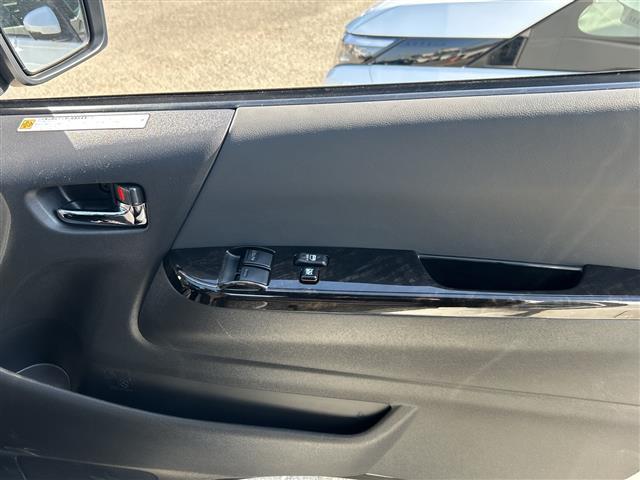 ハイエースバン スーパーGL ダーク プライムII ワンオーナー 純正ナビ 両側パワースライドドア 全周囲カメラ 100V充電 ドラレコ ビルトインETC ハーフレザー スマートキー コーナーセンサー レーンキープアシスト LED フォグ スマートキー(20枚目)