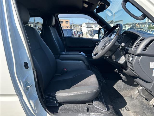 ハイエースバン スーパーGL ダーク プライムII ワンオーナー 純正ナビ 両側パワースライドドア 全周囲カメラ 100V充電 ドラレコ ビルトインETC ハーフレザー スマートキー コーナーセンサー レーンキープアシスト LED フォグ スマートキー(22枚目)