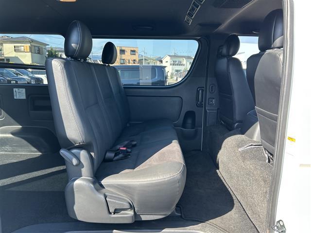 ハイエースバン スーパーGL ダーク プライムII ワンオーナー 純正ナビ 両側パワースライドドア 全周囲カメラ 100V充電 ドラレコ ビルトインETC ハーフレザー スマートキー コーナーセンサー レーンキープアシスト LED フォグ スマートキー(24枚目)