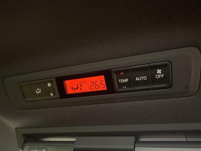 気になる車はすぐにお問い合わせください！画面右側の００６６から始まる無料ダイヤルからお問い合わせ下さい！専門スタッフがお車のご質問にお答えいたします！