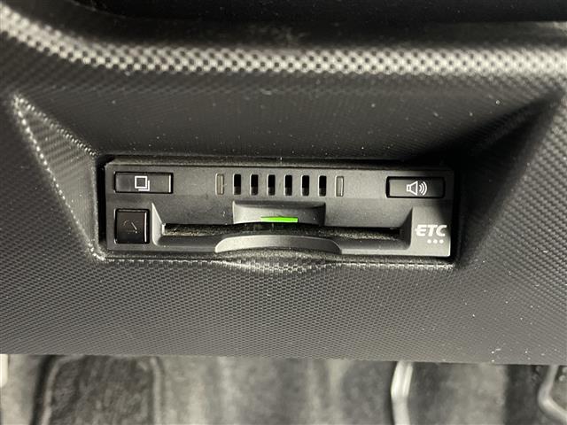 ライズ Z 純正9インチナビ パノラマミックビュー アダプティションクルーズコントロール BSM LED ビルトインETC シートヒーター スマートキー フォグランプ オートライト ウィンカーミラー 純正AW(9枚目)