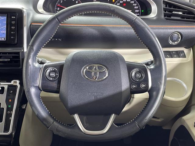 シエンタ Ｇ　純正ナビ　両側パワースライドドア　バックカメラ　フルエアロ　ビルトインＥＴＣ　コーナーセンサー　プッシュスタート　スマートキー　社外１５インチＡＷ　オートライト　レーンキープアシスト　スペアキー１本（9枚目）