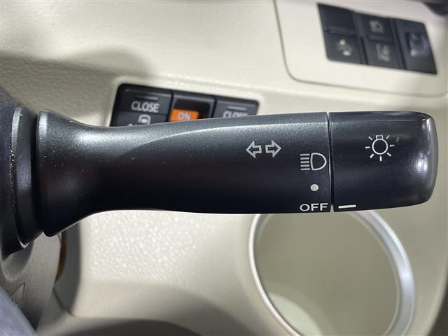 シエンタ Ｇ　純正ナビ　両側パワースライドドア　バックカメラ　フルエアロ　ビルトインＥＴＣ　コーナーセンサー　プッシュスタート　スマートキー　社外１５インチＡＷ　オートライト　レーンキープアシスト　スペアキー１本（14枚目）