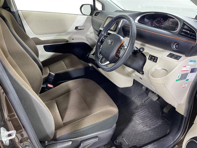 シエンタ Ｇ　純正ナビ　両側パワースライドドア　バックカメラ　フルエアロ　ビルトインＥＴＣ　コーナーセンサー　プッシュスタート　スマートキー　社外１５インチＡＷ　オートライト　レーンキープアシスト　スペアキー１本（20枚目）