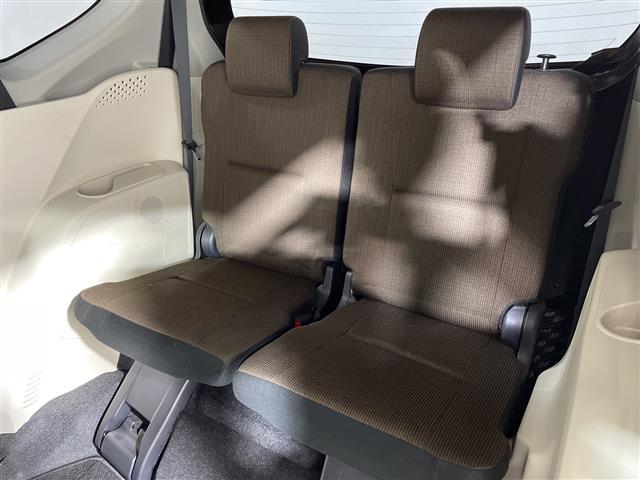 シエンタ Ｇ　純正ナビ　両側パワースライドドア　バックカメラ　フルエアロ　ビルトインＥＴＣ　コーナーセンサー　プッシュスタート　スマートキー　社外１５インチＡＷ　オートライト　レーンキープアシスト　スペアキー１本（29枚目）