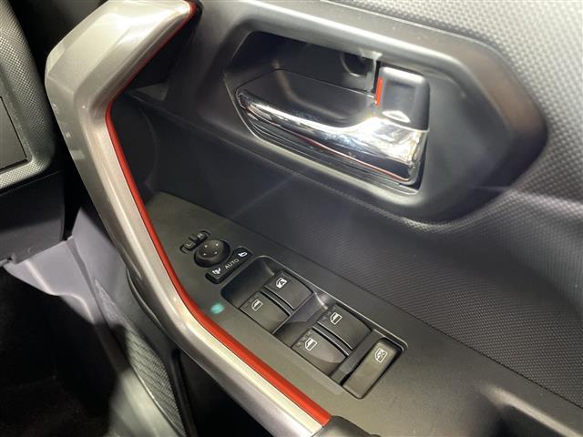 レックス Ｚ　純正９インチナビ　スマートアシスト　ブラインドスポットモニター　前側ドライブレコーダー　シートヒーター　ビルトインＥＴＣ　スマートキー　オートマチックハイビーム　純正１７インチＡＷ　レーンキープ（21枚目）