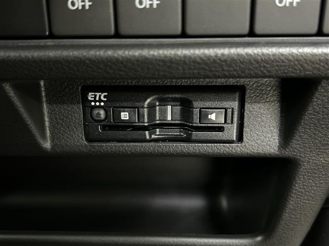 クロスビー ハイブリッドＭＺ　純正９型ナビ　バックカメラ　セーフティサポート　ＬＥＤ　フォグ　純１６アルミ　フルセグ　Ｂｌｕｅｔｏｏｔｈ　ＥＴＣ　シートヒーター　革巻ステアリング　パドルシフト　フロアマット　スマートキー（6枚目）