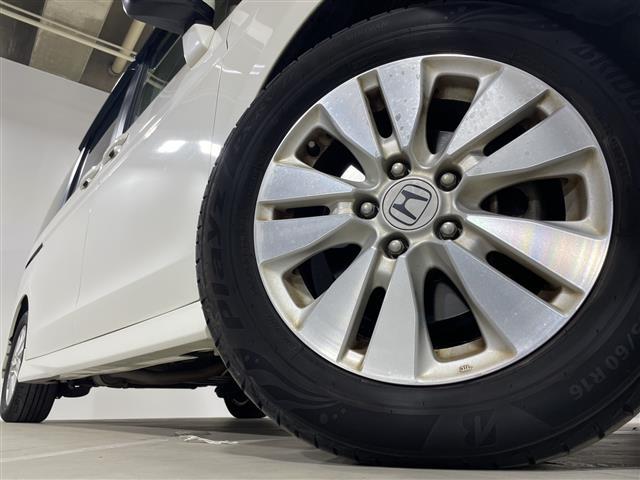 ステップワゴンスパーダ Ｚ　純正ＨＤＤナビ　両側パワースライドドア　フリップダウンモニター　バックカメラ　スマートキー　純正アルミホイール　パドルシフト　純正フロアマット　横滑り防止装置　ＨＩＤヘッドライト　取扱説明書　保証書（40枚目）