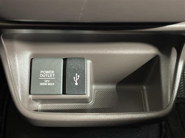 フリード Ｇ・ホンダセンシング　純正９型ＳＤナビ　両側電動　バックカメラ　ＬＥＤヘッドライト　ＥＴＣ　シートヒーター　ドライブレコーダー　スマートキー　クルーズコントロール　フロアマット　スペアキー　オートライト　プッシュスタート（7枚目）