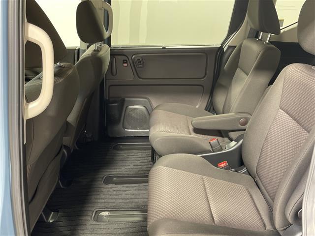 フリード Ｇ・ホンダセンシング　純正９型ＳＤナビ　両側電動　バックカメラ　ＬＥＤヘッドライト　ＥＴＣ　シートヒーター　ドライブレコーダー　スマートキー　クルーズコントロール　フロアマット　スペアキー　オートライト　プッシュスタート（29枚目）