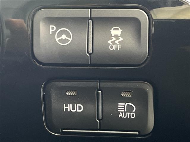 プリウス Ａツーリングセレクション　トヨタセーフティーセンス　純正９型ＳＤナビ　モデリスタエアロ　バックカメラ　ＢＳＭ　シートヒーター　ドラレコ　ＥＴＣ　スマートキー　レーダークルーズコントロール　純正１７インチＡＷ　ＡＣ１００Ｖ電源（6枚目）