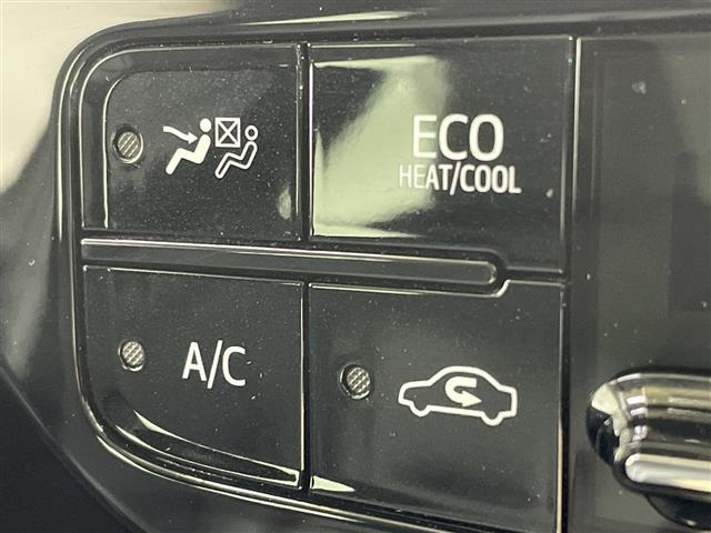 プリウス Ａツーリングセレクション　トヨタセーフティーセンス　純正９型ＳＤナビ　モデリスタエアロ　バックカメラ　ＢＳＭ　シートヒーター　ドラレコ　ＥＴＣ　スマートキー　レーダークルーズコントロール　純正１７インチＡＷ　ＡＣ１００Ｖ電源（7枚目）