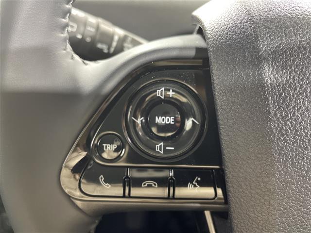 プリウス Ａツーリングセレクション　トヨタセーフティーセンス　純正９型ＳＤナビ　モデリスタエアロ　バックカメラ　ＢＳＭ　シートヒーター　ドラレコ　ＥＴＣ　スマートキー　レーダークルーズコントロール　純正１７インチＡＷ　ＡＣ１００Ｖ電源（14枚目）