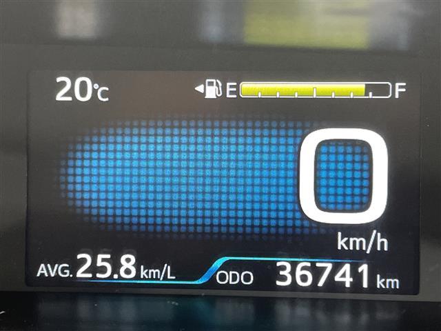 プリウス Ａツーリングセレクション　トヨタセーフティーセンス　純正９型ＳＤナビ　モデリスタエアロ　バックカメラ　ＢＳＭ　シートヒーター　ドラレコ　ＥＴＣ　スマートキー　レーダークルーズコントロール　純正１７インチＡＷ　ＡＣ１００Ｖ電源（16枚目）