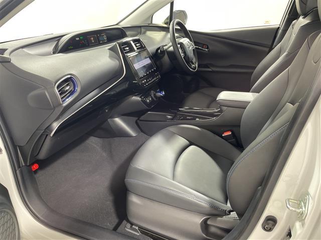 プリウス Ａツーリングセレクション　トヨタセーフティーセンス　純正９型ＳＤナビ　モデリスタエアロ　バックカメラ　ＢＳＭ　シートヒーター　ドラレコ　ＥＴＣ　スマートキー　レーダークルーズコントロール　純正１７インチＡＷ　ＡＣ１００Ｖ電源（28枚目）