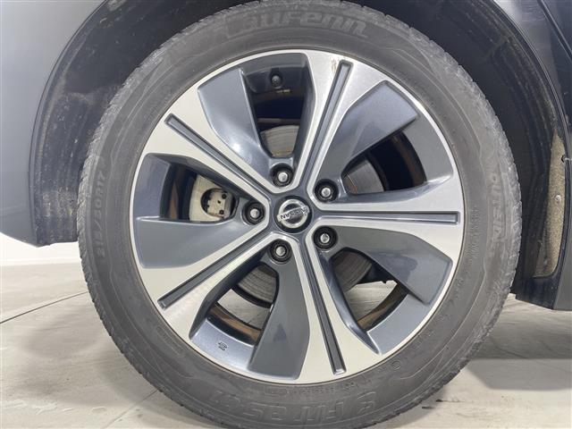 リーフ Ｘ　Ｖセレクション　プロパイロット　純正９型ＳＤナビ　３６０°　ＬＥＤヘッドライト　ＥＴＣ　シートヒーター　ＢＳＭ　スマートキー　追従クルコン　ステアリングヒーター　純正１７インチＡＷ　オートライト　取扱説明書　保証書（40枚目）