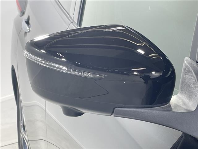 リーフ Ｘ　Ｖセレクション　プロパイロット　純正９型ＳＤナビ　３６０°　ＬＥＤヘッドライト　ＥＴＣ　シートヒーター　ＢＳＭ　スマートキー　追従クルコン　ステアリングヒーター　純正１７インチＡＷ　オートライト　取扱説明書　保証書（41枚目）