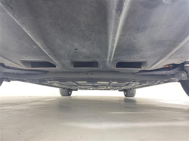 リーフ Ｘ　Ｖセレクション　プロパイロット　純正９型ＳＤナビ　３６０°　ＬＥＤヘッドライト　ＥＴＣ　シートヒーター　ＢＳＭ　スマートキー　追従クルコン　ステアリングヒーター　純正１７インチＡＷ　オートライト　取扱説明書　保証書（43枚目）