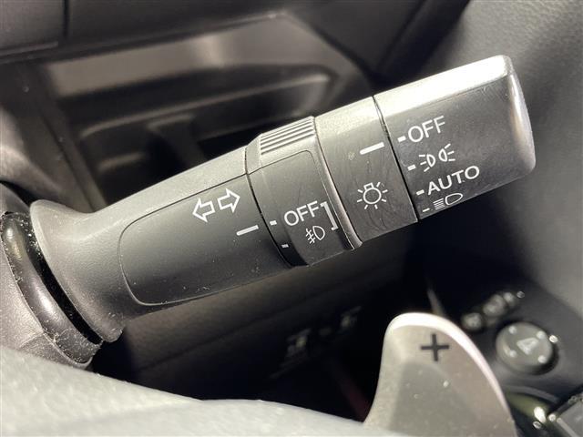 N-BOXカスタム G・Lターボホンダセンシング 純正8型ナビ 両側電動 Bカメラ ETC LEDヘッドライト コンビシート シートヒーター フォグ ホンダセンシング ACC フルセグ フロアマット スマートキー パドルシフト 純15AW 2トーン(18枚目)