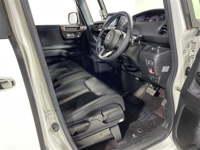 N-BOXカスタム G・Lターボホンダセンシング 純正8型ナビ 両側電動 Bカメラ ETC LEDヘッドライト コンビシート シートヒーター フォグ ホンダセンシング ACC フルセグ フロアマット スマートキー パドルシフト 純15AW 2トーン(21枚目)