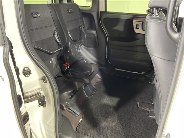 N-BOXカスタム G・Lターボホンダセンシング 純正8型ナビ 両側電動 Bカメラ ETC LEDヘッドライト コンビシート シートヒーター フォグ ホンダセンシング ACC フルセグ フロアマット スマートキー パドルシフト 純15AW 2トーン(22枚目)