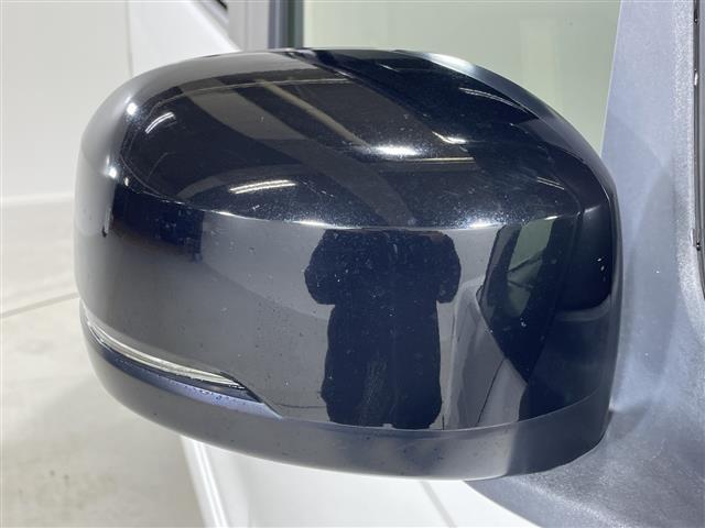 N-BOXカスタム G・Lターボホンダセンシング 純正8型ナビ 両側電動 Bカメラ ETC LEDヘッドライト コンビシート シートヒーター フォグ ホンダセンシング ACC フルセグ フロアマット スマートキー パドルシフト 純15AW 2トーン(41枚目)