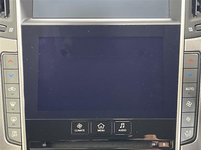 スカイライン ３５０ＧＴ　ハイブリッド　タイプＳＰ　純正ナビ　全周囲カメラ　全方位運転支援システム　クルーズコントロール　メモリーシート　レザーシート　パワーシート　シートヒーター　スペアキー１本　ステアリングリモコン　ビルトインＥＴＣ　純正１９ＡＷ（5枚目）