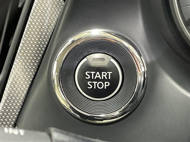 スカイライン ３５０ＧＴ　ハイブリッド　タイプＳＰ　純正ナビ　全周囲カメラ　全方位運転支援システム　クルーズコントロール　メモリーシート　レザーシート　パワーシート　シートヒーター　スペアキー１本　ステアリングリモコン　ビルトインＥＴＣ　純正１９ＡＷ（22枚目）