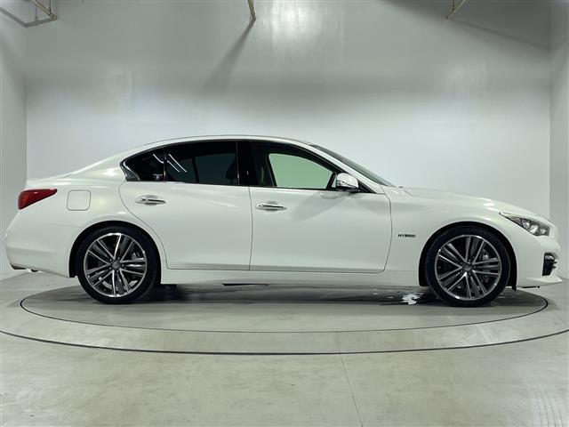 スカイライン ３５０ＧＴ　ハイブリッド　タイプＳＰ　純正ナビ　全周囲カメラ　全方位運転支援システム　クルーズコントロール　メモリーシート　レザーシート　パワーシート　シートヒーター　スペアキー１本　ステアリングリモコン　ビルトインＥＴＣ　純正１９ＡＷ（36枚目）