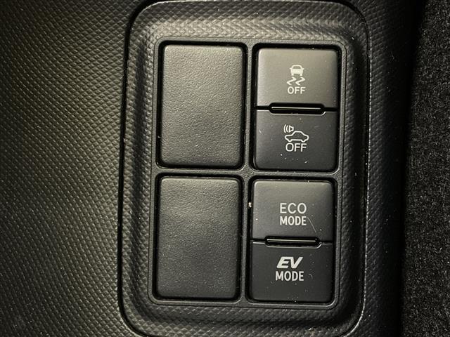 アクア Ｇ　ＧＲスポーツ・１７インチパッケージ　純正ＳＤナビ　Ｂカメラ　純正エアロ　ＬＥＤ　ＥＴＣ　ドラレコ　トヨタセーフティーセンス　クルーズコントロール　純正フロアマット　スマートキー　オートマチックハイビーム　純正１７インチＡＷ　ドアバイザー（6枚目）