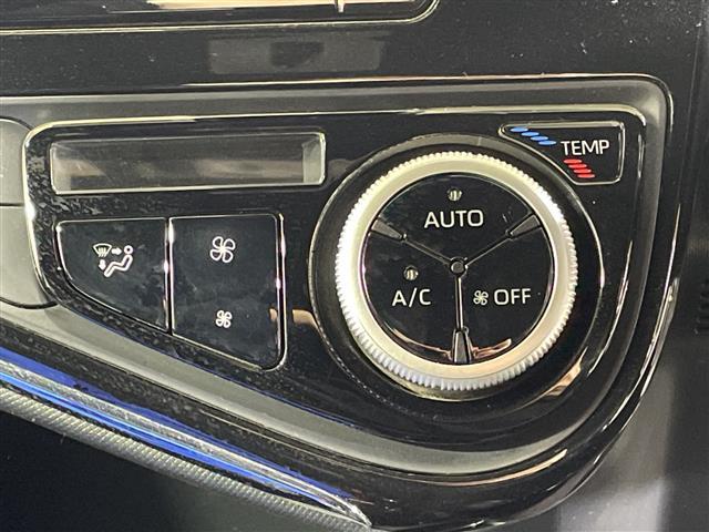 アクア Ｇ　ＧＲスポーツ・１７インチパッケージ　純正ＳＤナビ　Ｂカメラ　純正エアロ　ＬＥＤ　ＥＴＣ　ドラレコ　トヨタセーフティーセンス　クルーズコントロール　純正フロアマット　スマートキー　オートマチックハイビーム　純正１７インチＡＷ　ドアバイザー（17枚目）