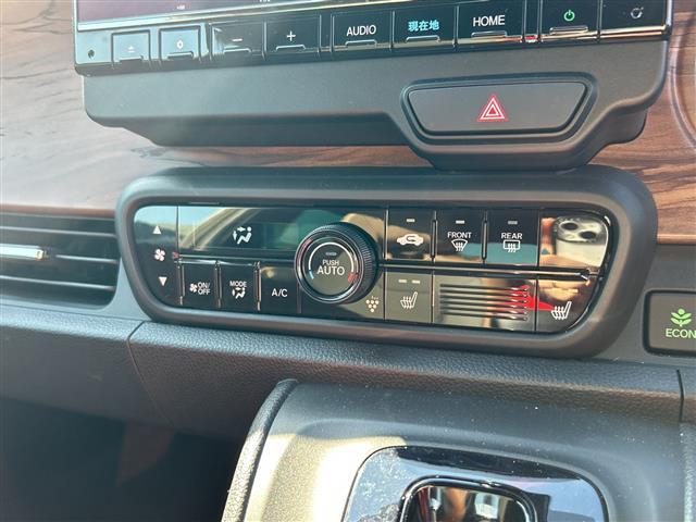 Ｎ－ＯＮＥ オリジナルスタイルプラスアーバン　ホンダセンシング　純正９型ナビ　バックカメラ　コンビシート　シートヒーター　ホンダセンシング　ＬＥＤヘッドライト　スマートキー　１４インチスチールホイール　カラードディッシュホイール　フロアマット（16枚目）