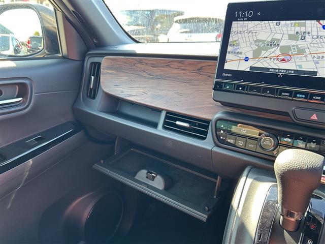 Ｎ－ＯＮＥ オリジナルスタイルプラスアーバン　ホンダセンシング　純正９型ナビ　バックカメラ　コンビシート　シートヒーター　ホンダセンシング　ＬＥＤヘッドライト　スマートキー　１４インチスチールホイール　カラードディッシュホイール　フロアマット（21枚目）