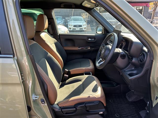 Ｎ－ＯＮＥ オリジナルスタイルプラスアーバン　ホンダセンシング　純正９型ナビ　バックカメラ　コンビシート　シートヒーター　ホンダセンシング　ＬＥＤヘッドライト　スマートキー　１４インチスチールホイール　カラードディッシュホイール　フロアマット（22枚目）