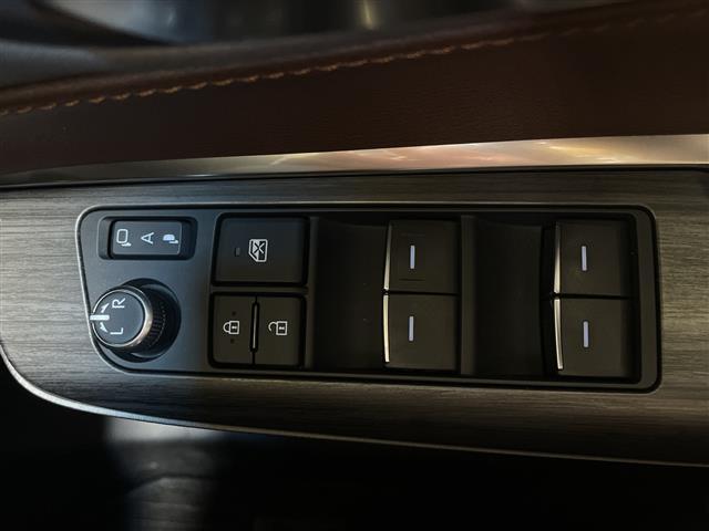 ハリアー Ｇ　ワンオーナー　ディスプレイオーディオ　デジタルインナーミラー　パワーバックドア　置くだけ充電　トヨタセーフティセンス　クルーズコントロール　バックカメラ　パワーシート　ハーフレザー　ドラレコ　ＥＴＣ（18枚目）