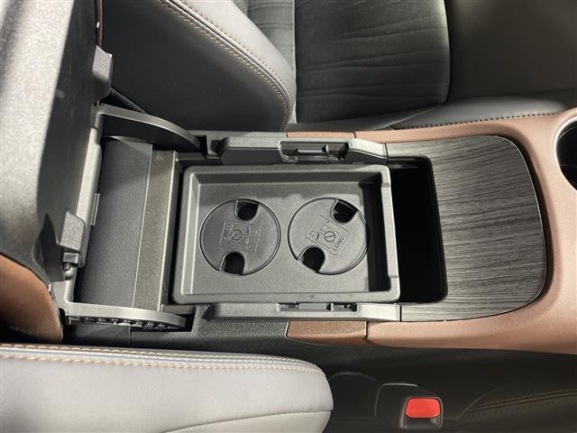 ハリアー Ｇ　ワンオーナー　ディスプレイオーディオ　デジタルインナーミラー　パワーバックドア　置くだけ充電　トヨタセーフティセンス　クルーズコントロール　バックカメラ　パワーシート　ハーフレザー　ドラレコ　ＥＴＣ（19枚目）