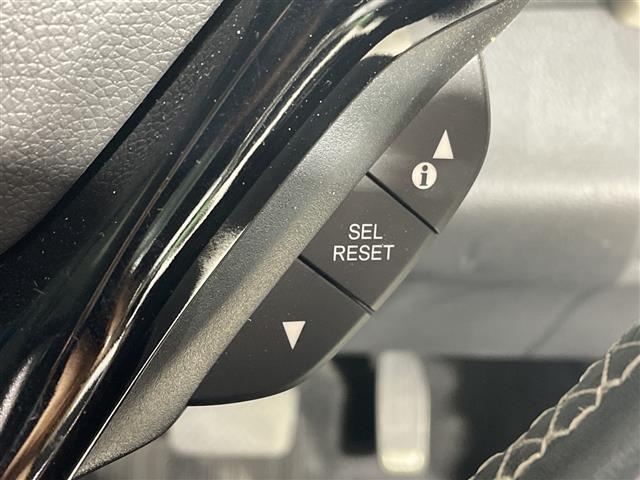 ヴェゼル ハイブリッド　純正ナビ　バックカメラ　ドラレコ　シートヒーター　パドルシフト　ＬＥＤ　ＥＴＣ　クルコン　ハーフレザーシート　スペアキー　フロアマット　純正１７インチＡＷ　フォグランプ　スマートキー　取扱説明書（7枚目）